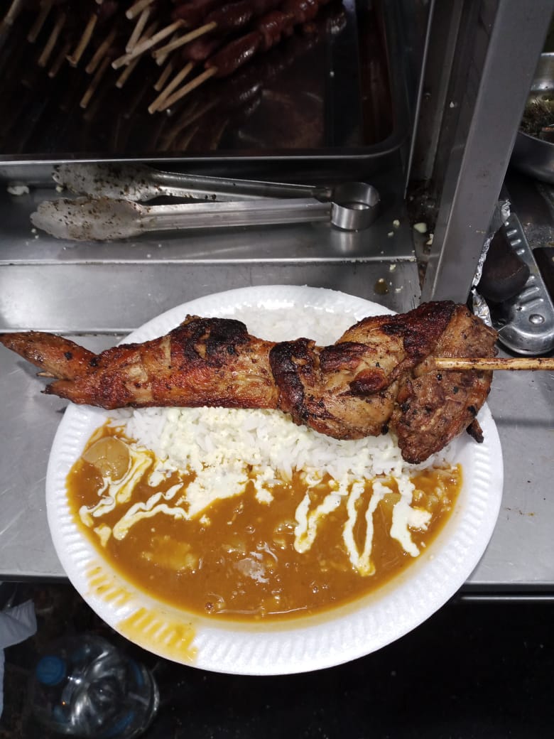 Arroz con Menestra y Ala asada